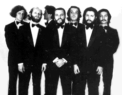 Foto publicitaria tomada por el fot&oacute;grafo Alberto Libone. L&oacute;pez Puccio, Mundstock, Masana, Rabinovich, Acher, N&uacute;&ntilde;ez Cort&eacute;s y Maronna.